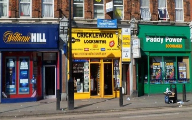 Top Five Football Betting Sites in the UK